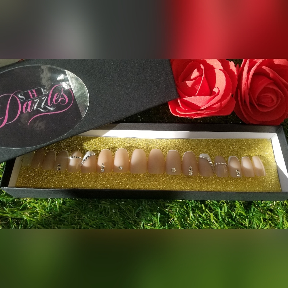 Full press on nails